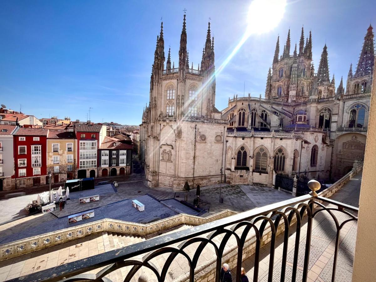 Appartamento Balcon Con Vistas A La Catedral De Burgos Atuaire Esterno foto